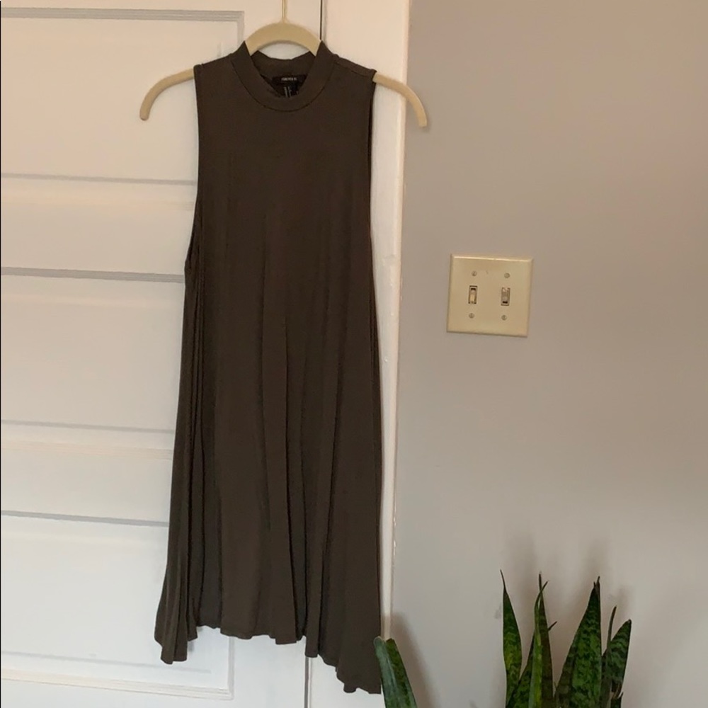 Forever 21 olive green cuffed neck dress
